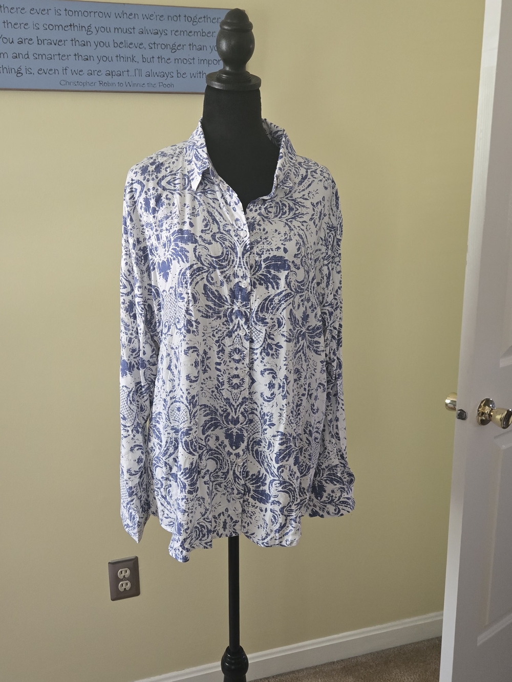 Women’s Blue & White Button-Down Blouse UK Size 26